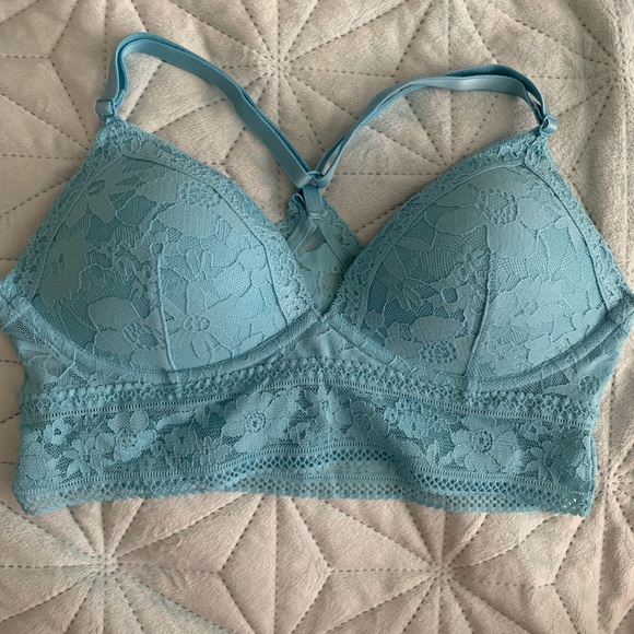 VS Bralettes - Picture 7 of 8